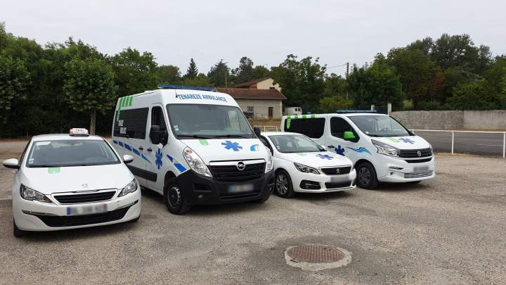 Ambulance sur route Condom